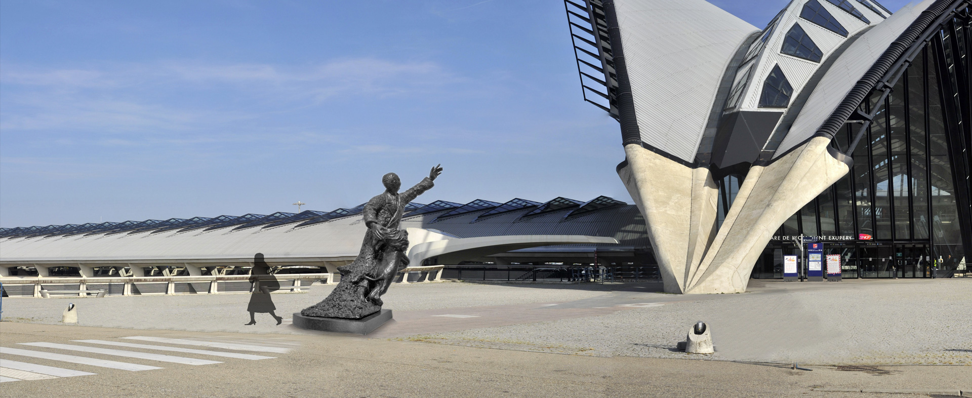 Inauguration de la statue d’Antoine de Saint Exupéry à l’aéroport de Lyon