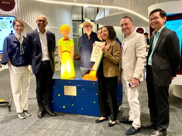 Le Petit Prince a atterri à la bibliothèque régionale de Punggol à Singapour !